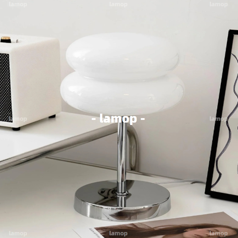 Lightings Decoration - مصباح طاولة باوهاوس كريم-جلوب بتصميم منتصف
