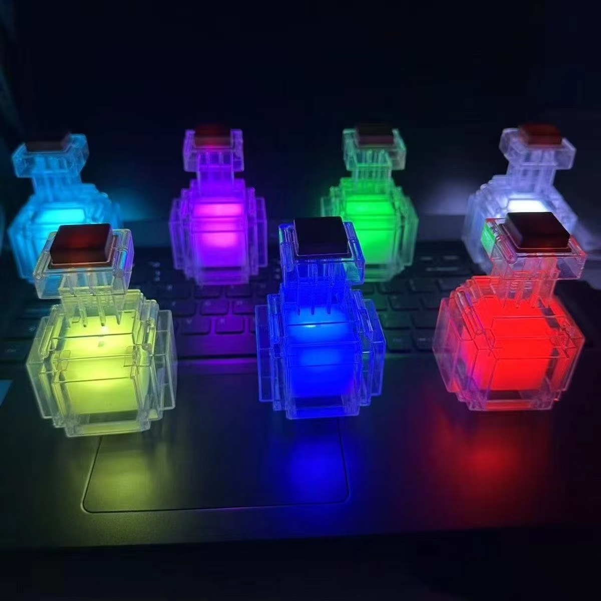 Lighting Home Decor Items - مصباح ليلي على شكل زجاجة دواء