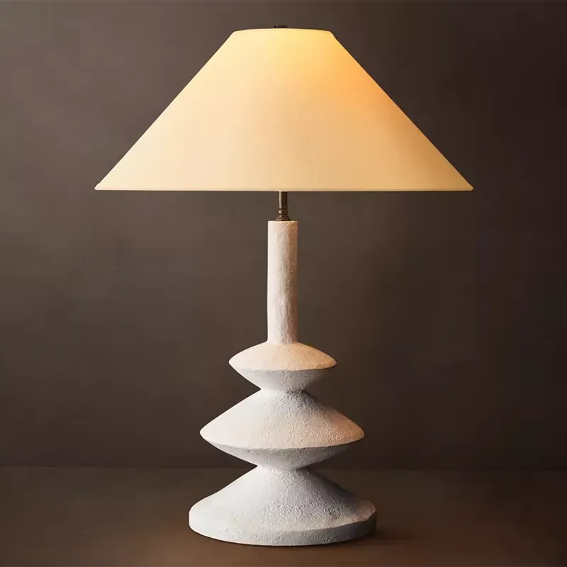 Home Lighting And Decor - مصباح طاولة بيسارو من RHOEM للتركيب